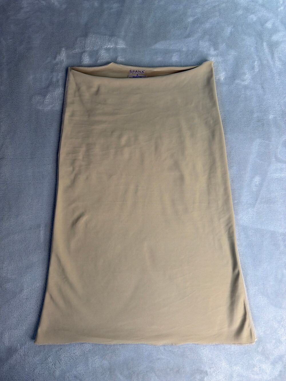 Spanx Shaping Half Slip Skirt Womens Small Nude Beige SmartGrip Tummy Control
